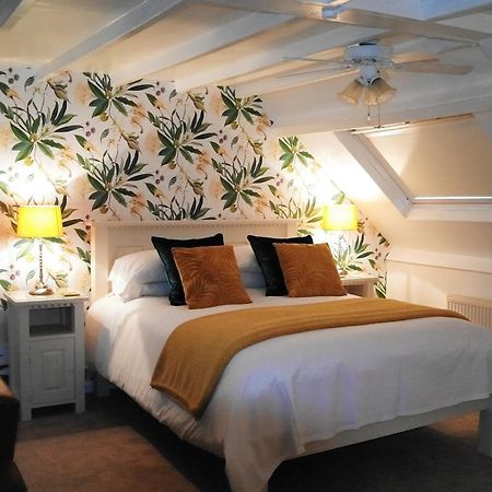 White Linen Whitby, Room Only Esterno foto