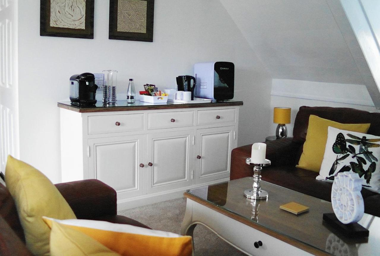 White Linen Whitby, Room Only Esterno foto